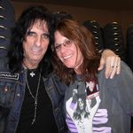Sharon Hoover - @blackwidowca - Instagram