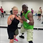 Sharon Klug - @klugsharon - Instagram