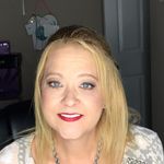 Sharon Laughlin - @rlaughlin29 - Instagram
