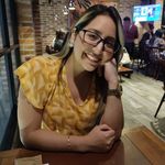 Sharon Medrano - @sharonmt95 - Instagram