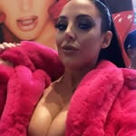 @sharonnesmith98 - Instagram