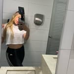 𝔖𝔥𝔞𝔯𝔬𝔫 𝔒𝔯𝔱𝔦𝔷 - @sharon_daniela20 - Instagram
