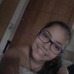 @petronesharon - Instagram