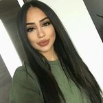 Sharon Petrone - @y_nell.p - Instagram