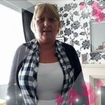 Sharon Riddell - @sharon.riddell.184 - Instagram