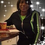 Sharon Sisk - @sharon.sisk.77 - Instagram