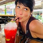 Sharon Stickney - @mundolocolv - Instagram