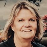 Sharon Stolz - @shastolz - Instagram