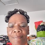 Sharon Stubbs - @sharon.stubbs.330 - Instagram