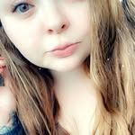 Christine_barlow - @sharonwithrows - Instagram