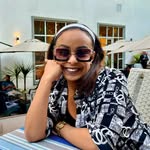 Mademoiselle Saron - @sharonworku - Instagram