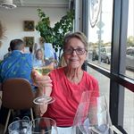 Sharronabbott - @sharronabbott - Instagram