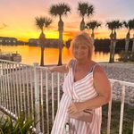 Sharon Combs - @sharon.combs.142 - Instagram