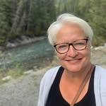 Sharon Holcomb - @holcomb9383 - Instagram