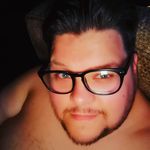 Shaun Meek - @daddymeek1984 - Instagram