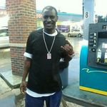 Shawn Brewer - @makemwet39_ - Instagram