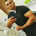 Shawn Chavis - @chavis_life - Instagram