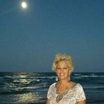 Shawn Stocks - @shawnstocks - Instagram
