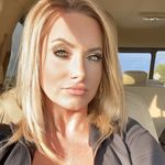 Shawnda Smith - @shawndasmith - Instagram