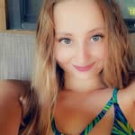 Shay Bartlett - @petitequeen4274 - Instagram