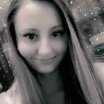 Shay Bartlett - @petitequeen3527 - Instagram
