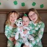 Shea & Erin & Quinn - @weeirishsisters - Instagram