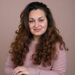 Sheema Khan | Therapist | Digital Creator - @shinewithsheema - Instagram
