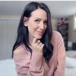 Sheena Kerr - @sheenakerr26 - Instagram