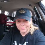 Sheila Holcombe - @sheila.holcombe.71 - Instagram