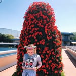 shelby ackerman - @shelbysmickeyears - Instagram
