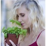Shelby Stratton - @nakedherbivore - Instagram