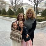 Shelley Moss - @sjmoss61 - Instagram
