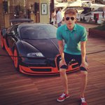 Shelley Stepp - @eatsyesbit - Instagram