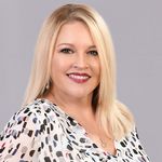 Shelly Bishop - @realestatewithshellybishop - Instagram
