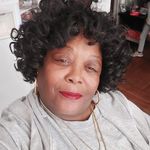 Shelly Booker - @sihekex548 - Instagram