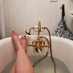 Shelly Booth - @shelbooth82 - Instagram