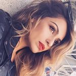 Shelly Dillard - @prettyshelly93 - Instagram