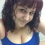 Shelly Fox - @foxxymamma4 - Instagram