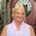 Shelly Porter | Bookstagram - @shellsbookshelves - Instagram