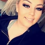 Lara Sherry - @lara.sherry.7 - Instagram