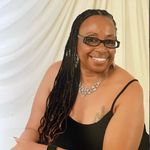 Cheryl Lloyd - @clloydhsrs - Instagram