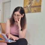 Shira Rubin - @shirapey - Instagram