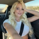 Shirley Bartek - @shirley_b10 - Instagram