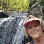 Shirley Cheek - @shirley.cheek.7 - Instagram