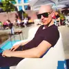 SH-Official - @sidneyhousen - TikTok