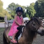 Sienna Lambert - Facebook