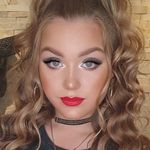 Ｓ Ｉ Ｅ Ｎ Ｎ Ａ 🖤 - @sienna.henderson - Instagram