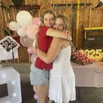 Sienna Stark - Facebook