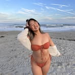 Sienna Vang - Facebook