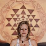 Sierra Noland - @sierranolandyoga - Instagram